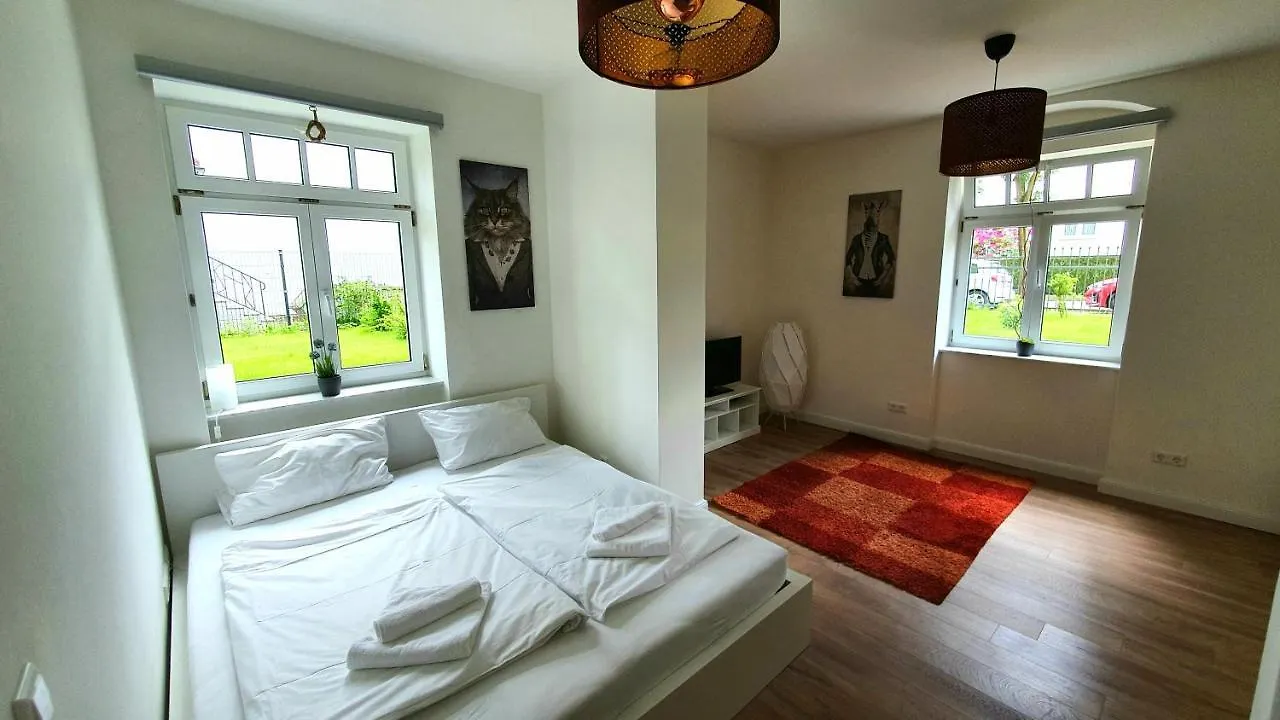 Pineapple Apartments Dresdner Heide Mit Garten Dresden